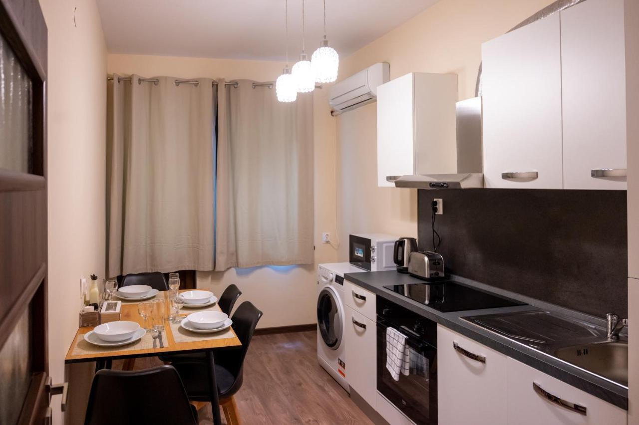 Apartment Design 1bdr In Center - Free Parking Sofia
